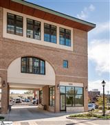 GORGEOUS DOWNTOWN LUXURY CONDO