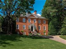 THOUGHTFULLY DESIGNED JIMMY MEANS HOME ON A QUIET CUL-DE SAC