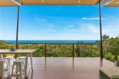 IMPECCABLE HOME WITH UNINTERRUPTED PANORAMIC VIEWS