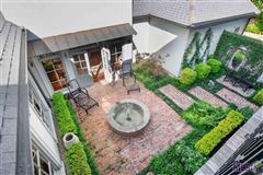 A STUNNING SOUTHERN FRENCH HOME