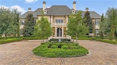 MAGNIFICENT COUNTRY ESTATE OF 25 ACRES