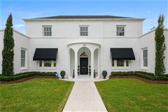 BEAUTIFUL FULLY RENOVATED HOME
