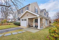 CHARM AND CONVENIENCE IN OLD GREENWICH