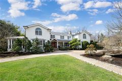 IMPRESSIVE CONTEMPORARY COLONIAL IN HEATHCOTE