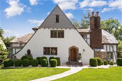 BEAUTIFUL SINGLE FAMILY HOME