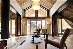 EXCEPTIONAL SKI RESORT RESIDENCE