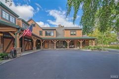 UNIQUE CUSTOM BUILT CHALET STYLE HOME