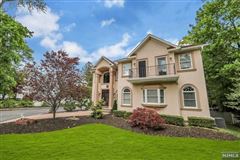 STUNNING LUXURY HOME WITH BEAUTIFUL BACKYARD