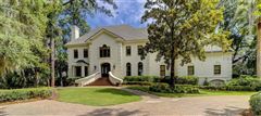WATERFRONT LIVING ON HILTON HEAD ISLAND