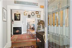 FLEXIBLE TWO-UNIT VICTORIAN