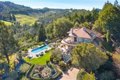 WINE COUNTRY MEETS SANTA BARBARA
