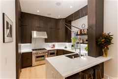 SOPHISTICATED LUXURY AT FOLSOM MODERN