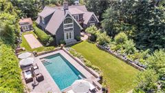 PRIVATE FAMILY HOME WITH VAULTED AND CATHEDRAL CEILINGS THROUGHOUT