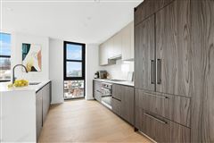 A SWEEPING PENTHOUSE