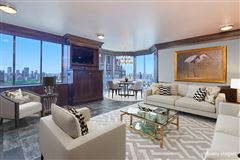 THIS MAGNIFICENT APARTMENT BOASTS BREATHTAKING VIEWS