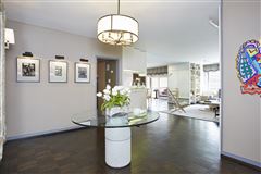 NEW YORK'S SOUGHT AFTER CO-OP