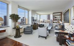 EXTRA MINT CONDITION CORNER APARTMENT