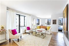 SPECTACULAR CONDO IN FLATIRON WITH PRETTY PARK VIEWS