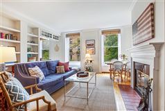 RARE BROOKLYN HEIGHTS PRE-WAR BROWNSTONE