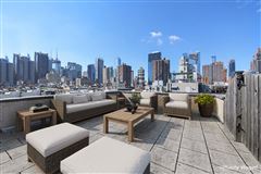 BEAUTIFUL AND SPACIOUS SOUTH FACING PENTHOUSE WITH PRIVATE TERRACE