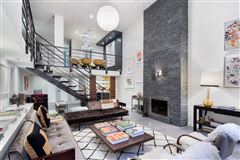 HIGH DESIGN AND IMMACULATE RENOVATION