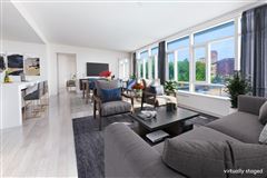 GLORIOUS UNOBSTRUCTED VIEWS OF CENTRAL PARK