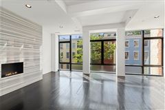 DRAMATIC GREENWICH VILLAGE HOME