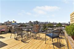 LUXURY CONDO WITH PRIVATE DECK