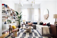 BEAUTIFUL LANDMARKED EAGLE WAREHOUSE