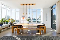 SPACIOUS AND AIRY FIVE BEDROOM RESIDENCE AT THE BOERUM
