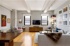 CONDO WITH EXTENSIVE AMENITIES