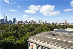 SPECTACULAR FULL FLOOR HIGH ABOVE FIFTH AVE