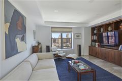 TURNKEY TRIPLE MINT PENTHOUSE APARTMENT
