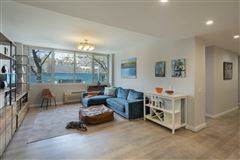 MINT CONDITION AND LIGHT FILLED CONDO
