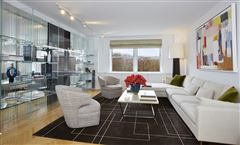 BEAUTIFUL SIX-ROOM HOME ON FIFTH AVENUE