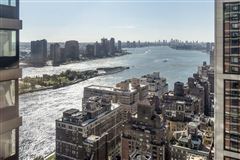 TRADITIONAL ELEGANCE WITH SPECTACULAR VIEWS