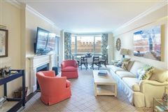 SUNNY AND HAPPY THREE BEDROOM HOME