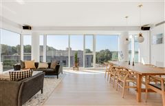 SOPHISTICATED, SERENE AND TIMELESS