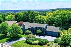 SPACIOUS HOME ON WAYNE HILL