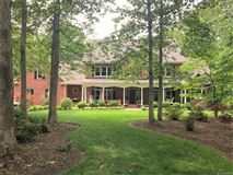 BEAUTIFUL COMPLETELY CUSTOM HOME