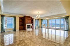 LUXURY PENTHOUSE WITH BREATHTAKING VIEWS
