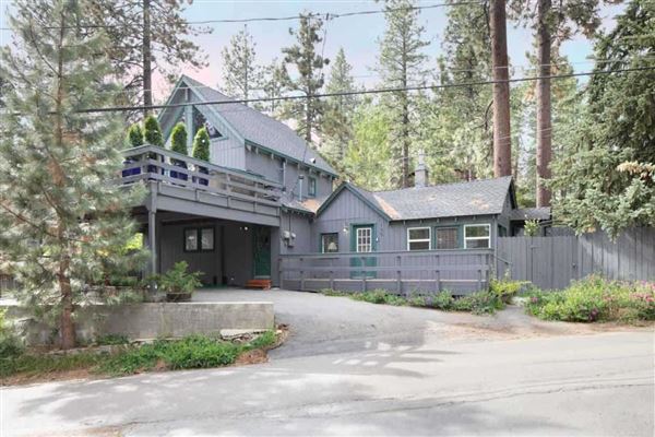 Great Home With Lake Tahoe Views Nevada Luxury Homes Mansions