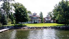 TIMELESS NANTUCKET STYLE HOME