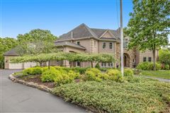 UNIQUE CUSTOM LUXURY HOME