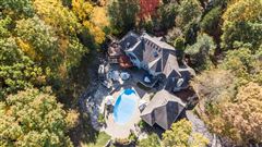 A HOME WITH THE WOW FACTOR