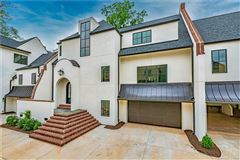 BEAUTIFULLY APPOINTED NEW TOWNHOME