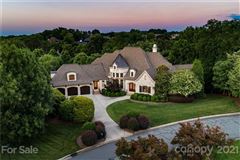 ESTATE LIVING IN THE GATED CHALLIS FARM COMMUNITY