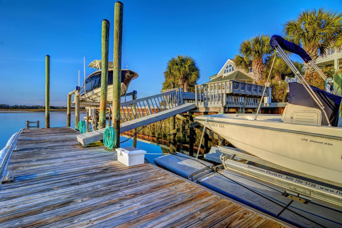 Incredible Waterfront Home On Figure Eight Island North Carolina Luxury Homes Mansions For