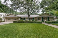CAPTIVATING NORTHWOOD HOME ON PICTURESQUE PREMIER STREET