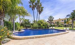 MAGNIFICENT VILLA IN GREAT LOCATION